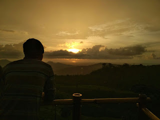 Sunset di Puncak Tinambung Bissoloro (Foto Pribadi)