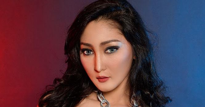 Inspirasi Spesial Majalah Popular Foto Model