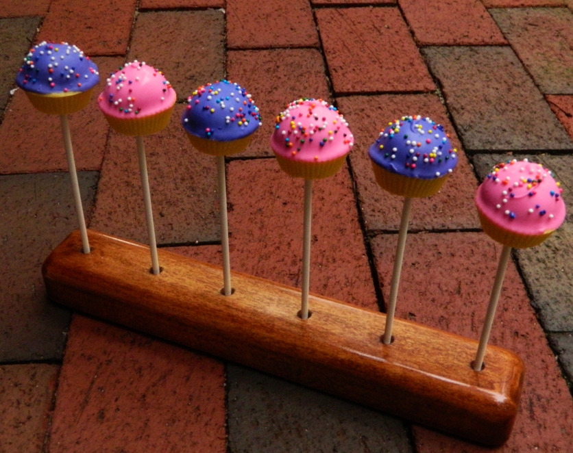 KC Bakes Kids & Cake Pops