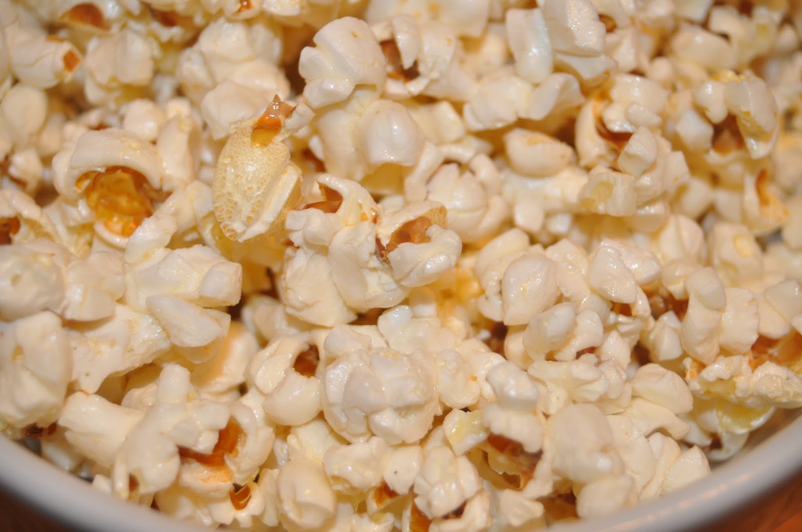 Buttery Garlic Popcorn