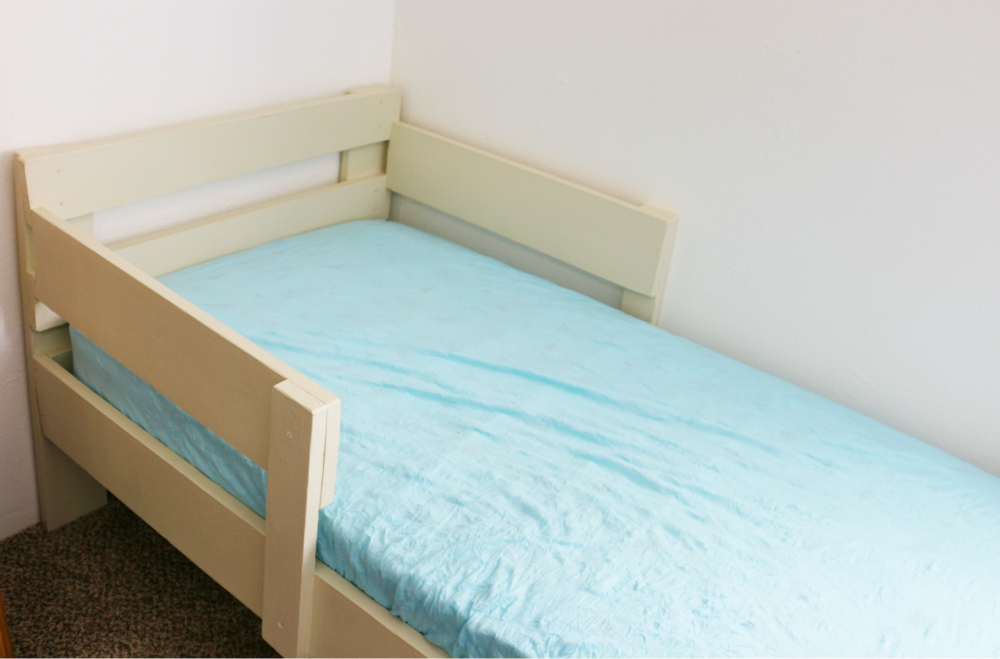 SeeMeSew Toddler bed