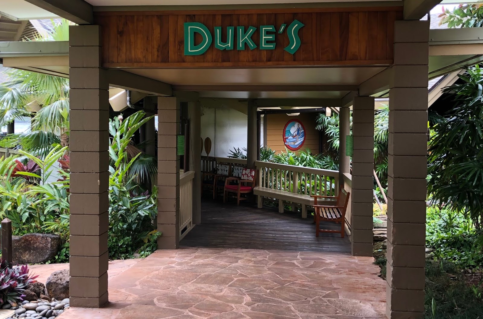 GREAT EATS HAWAII DUKE'S BAREFOOT BAR KAUAI