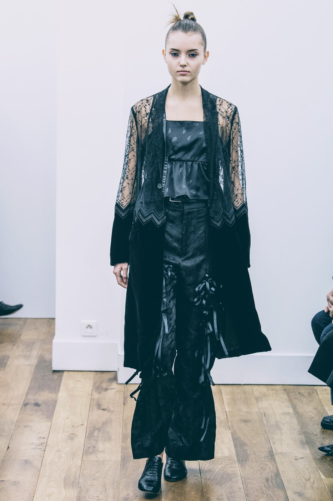 Runway : Noir Kei Ninomiya Fall 2017 Ready-to-Wear Collection | Cool ...