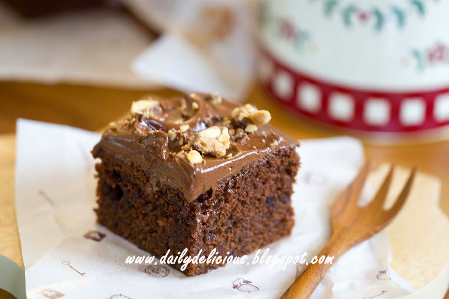 dailydelicious: Easy one bowl No Egg Chocolate Cake