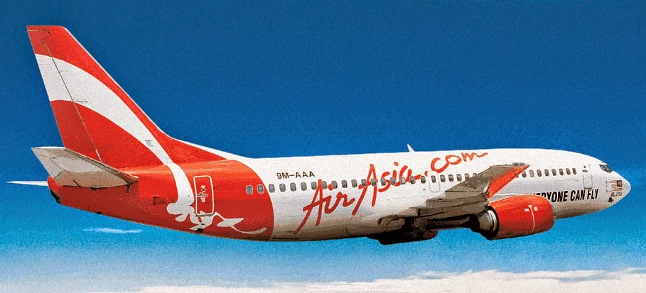Gambar pesawat terbang Air Asia