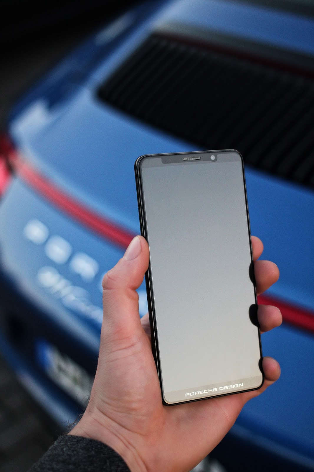 THE NEW MATE 10 PRO PORSCHE DESIGN - FIRST LOOK | DENNMITCH
