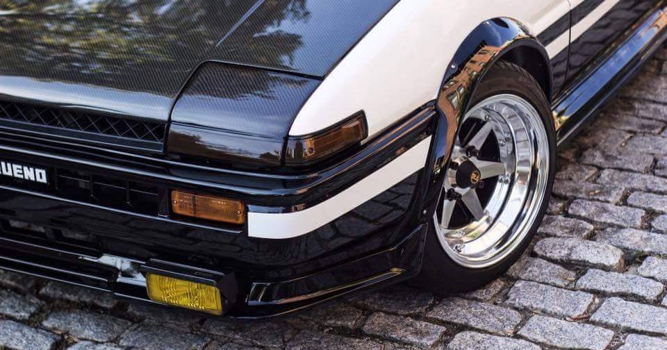 retrospec/toyota AE86 RETROSPEC CARBON FIBER HEADLIGHT COVERS