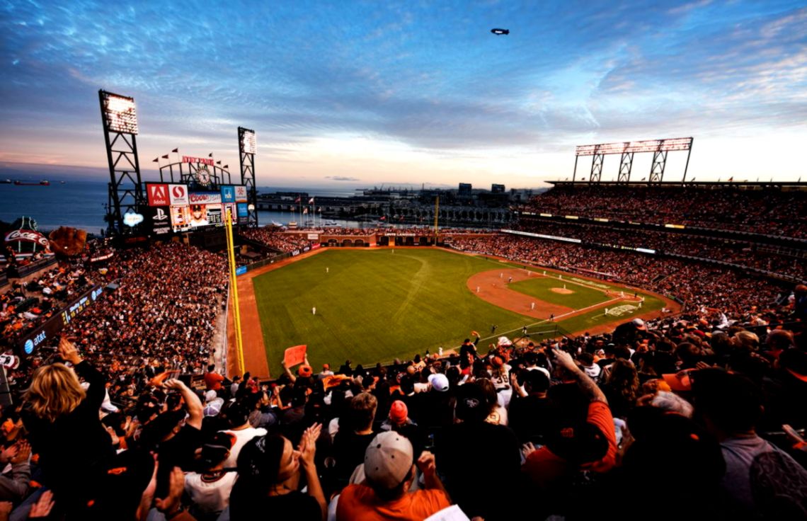 Pandemonium  Orange October    Game 4 of the 2014 NLCS  Greg