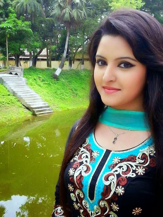 All 4u Hd Wallpaper Free Download Pori Moni Spicy Bangladeshi Model And Rising Actress Very