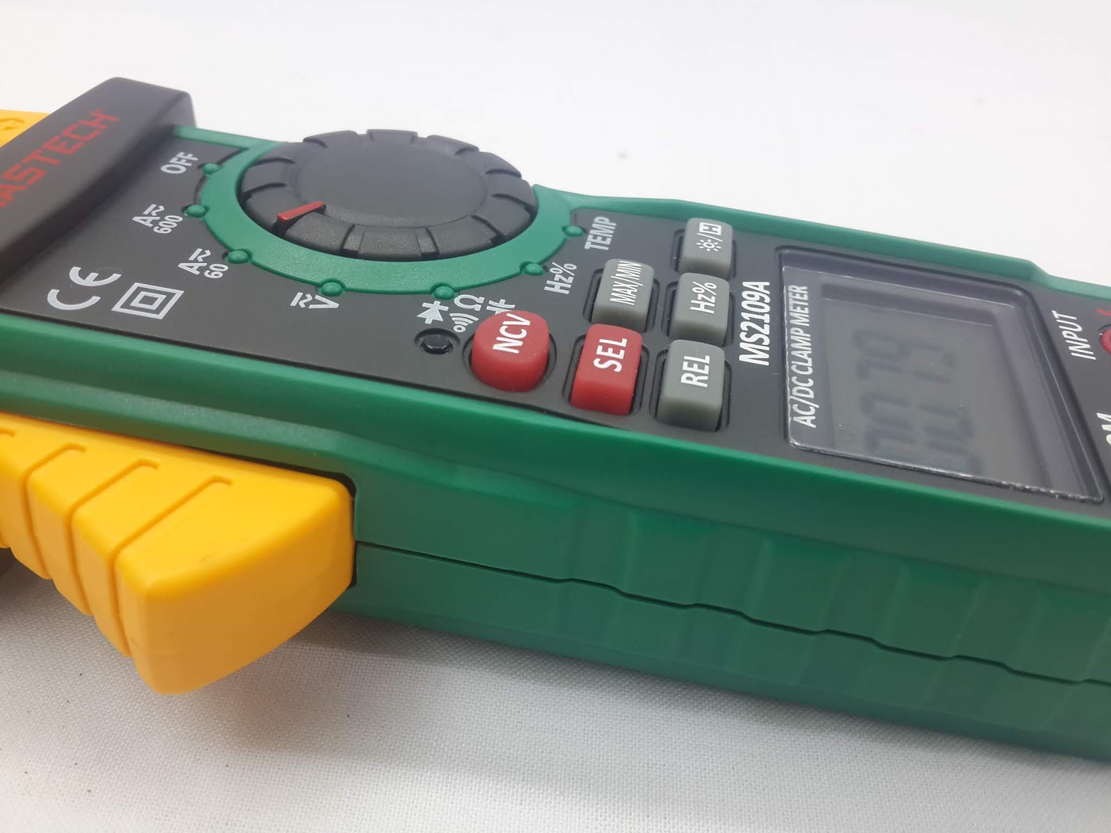 How to Use Clamp Meter (in Hindi)