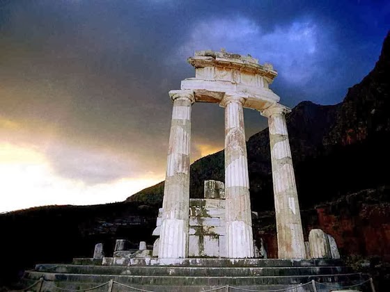 10 εντολές του Μωυσή από τις 147 ΔΕΛΦΙΚΕΣ ΕΝΤΟΛΕΣ