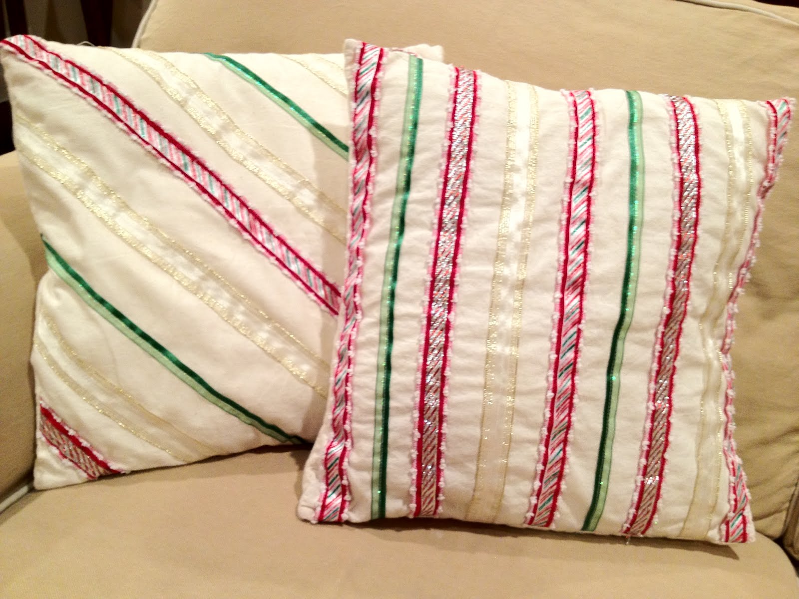 The Purple Martin Christmas Ribbon Pillow Tutorial