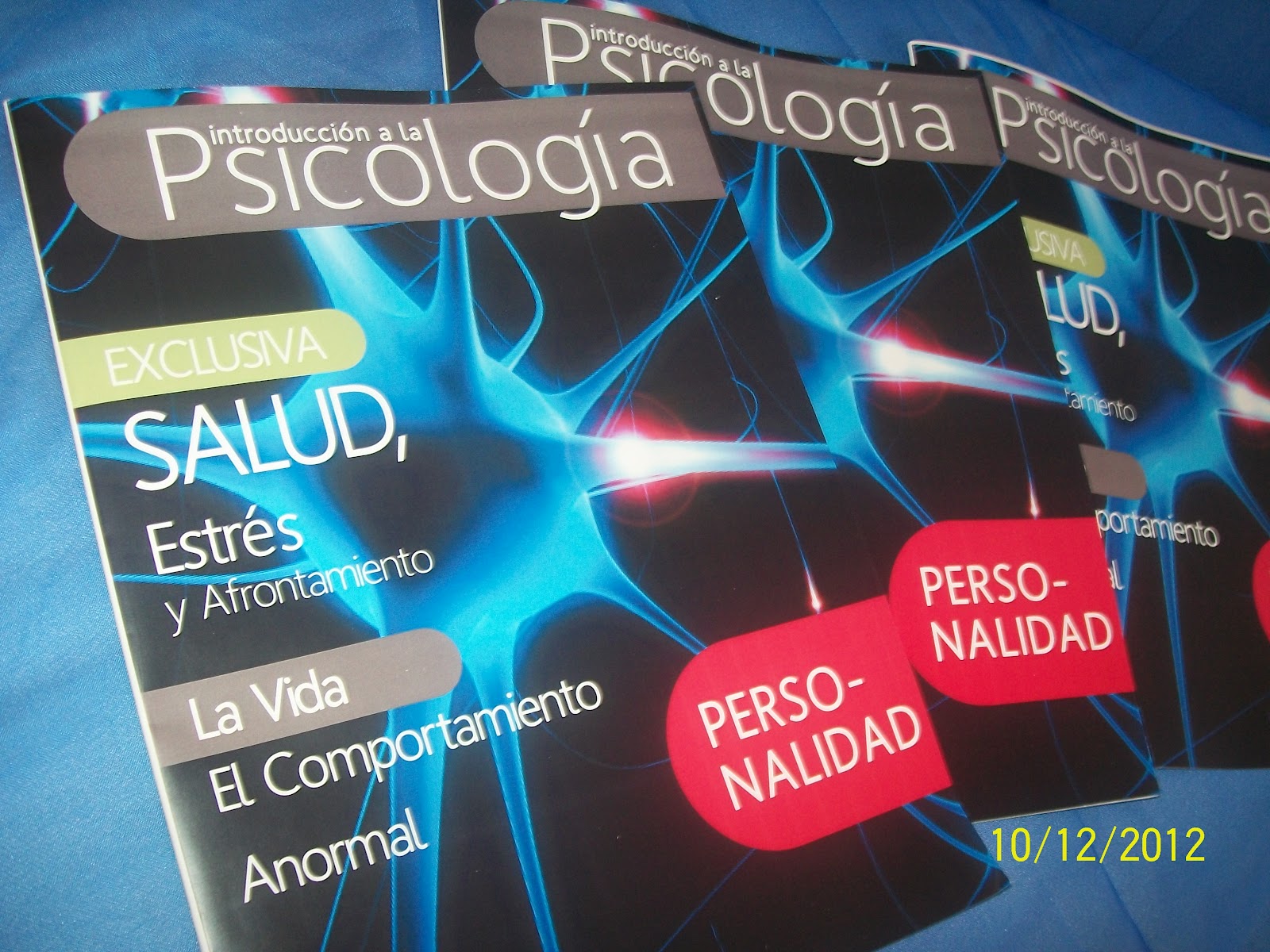 UAPA TE INFORMA PARTICIPANTES DE PSICOLOGIA PRESENTAN DOSSIER Y REVISTAS