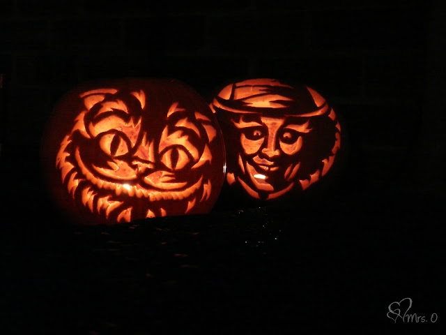 Carving a Halloween Pumpkin | The Purple Pumpkin Blog