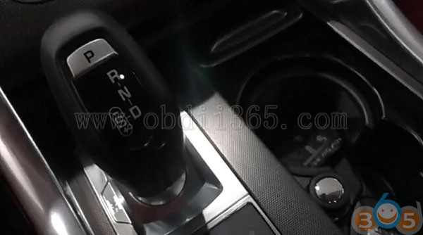lonsdor-jlr-immo-landrover-2015-15