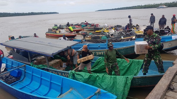 Pendistribusian Logistik untuk Warga Asmat