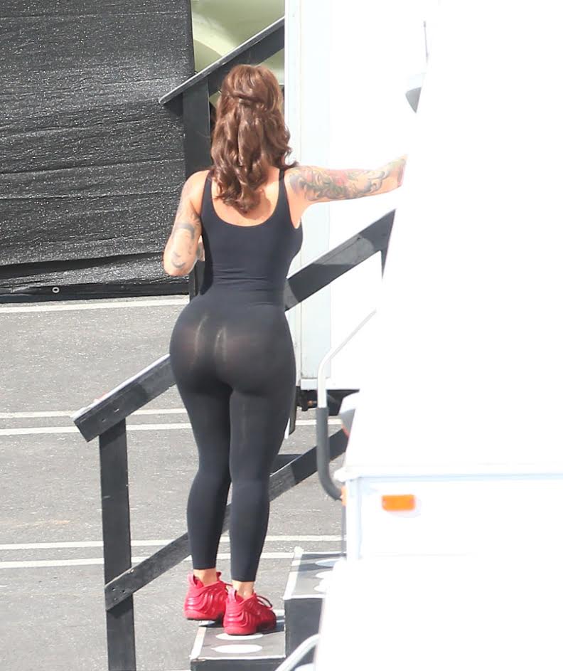 #LeggingsMustFall: Amber Rose wears see-through leggings (photos) .