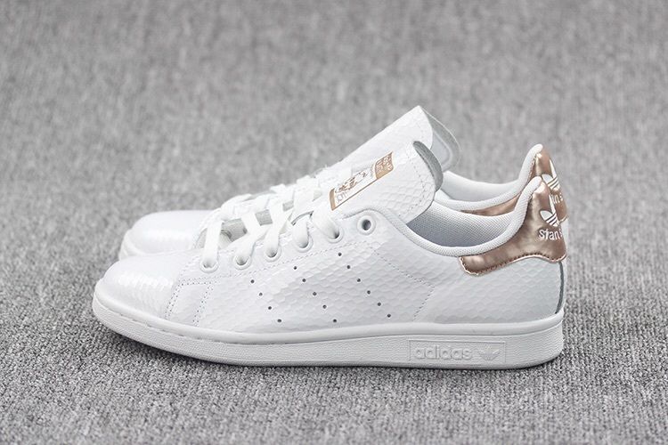 stan smith dourado