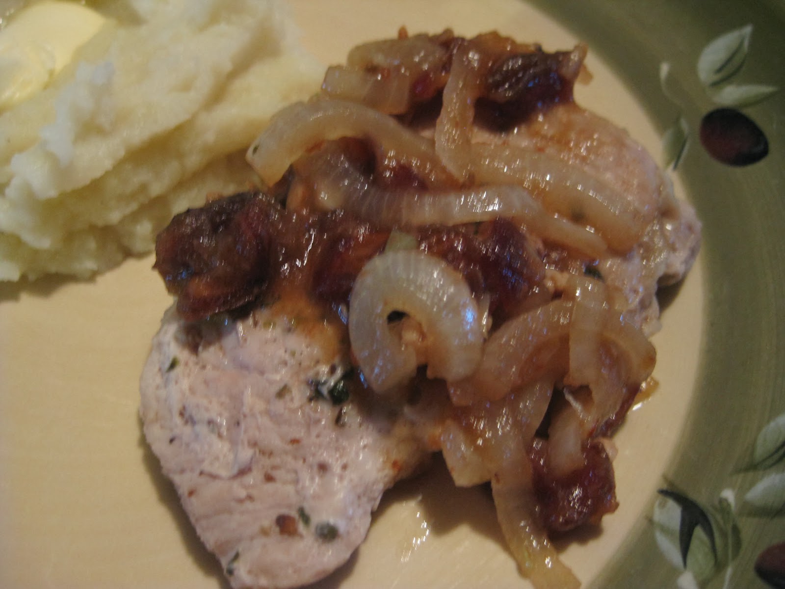 Elizabeth's Treasure Chest Pork Chops with Sweet Onion Sauce