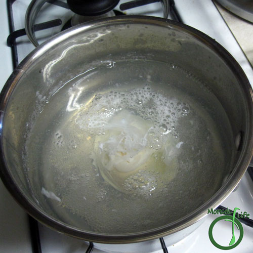 Morsels of Life - How to Poach an Egg Step 5 - Let egg cook for approximately 5 minutes, undisturbed.