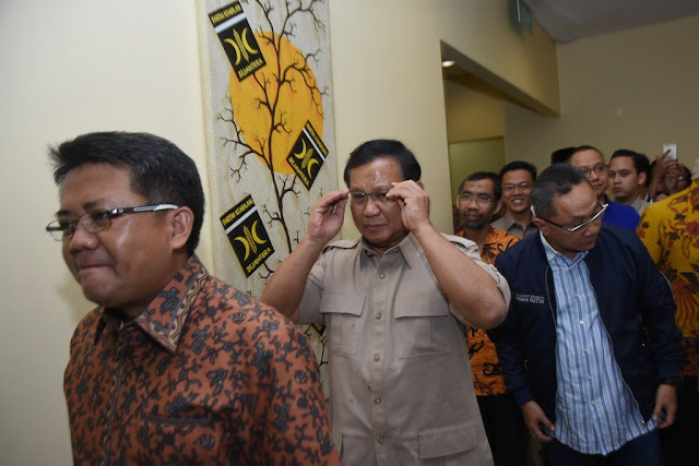 PKS Tunggu Gerindra Soal Pengusungan Capres-Cawapres 2019 PKS Tunggu Gerindra Soal Pengusungan Capres-Cawapres 2019