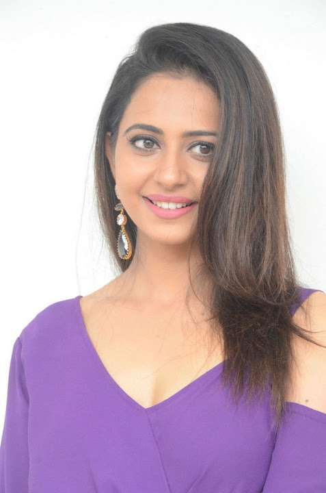 Rakul Preet Singh Photos at Dhruva Movie Interview