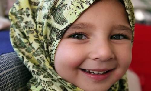 Kumpulan Foto Gambar Anak Kecil Lucu Muslimah Berhijab Bayi