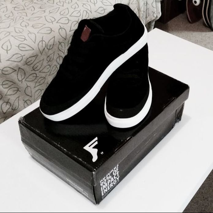 fp skate shoes