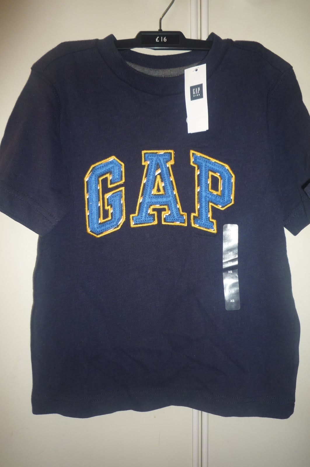 Busybeeroom Welcomes You: GAP KIDS TEE - WITH TAG