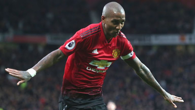Ashley Young Manchester United Scores against Fulham