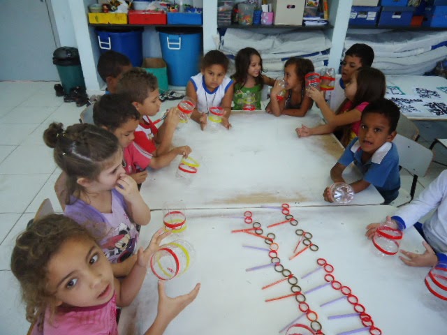 Projeto Brinquedos e Brincadeiras com o Pintor Ivan Cruz.