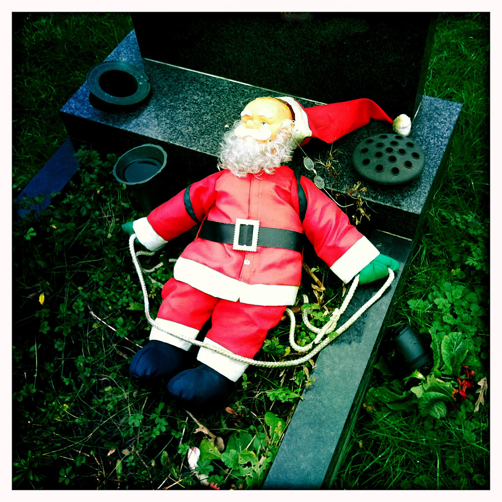Hymn to the Hipstamatic The death of Santa Claus
