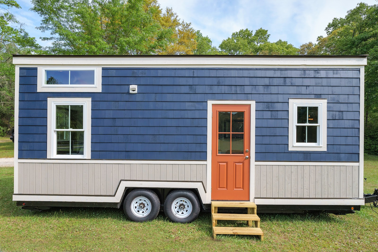 The Indigo Tiny House From Driftwood Homes USA [ TINY HOUSE TOWN ]