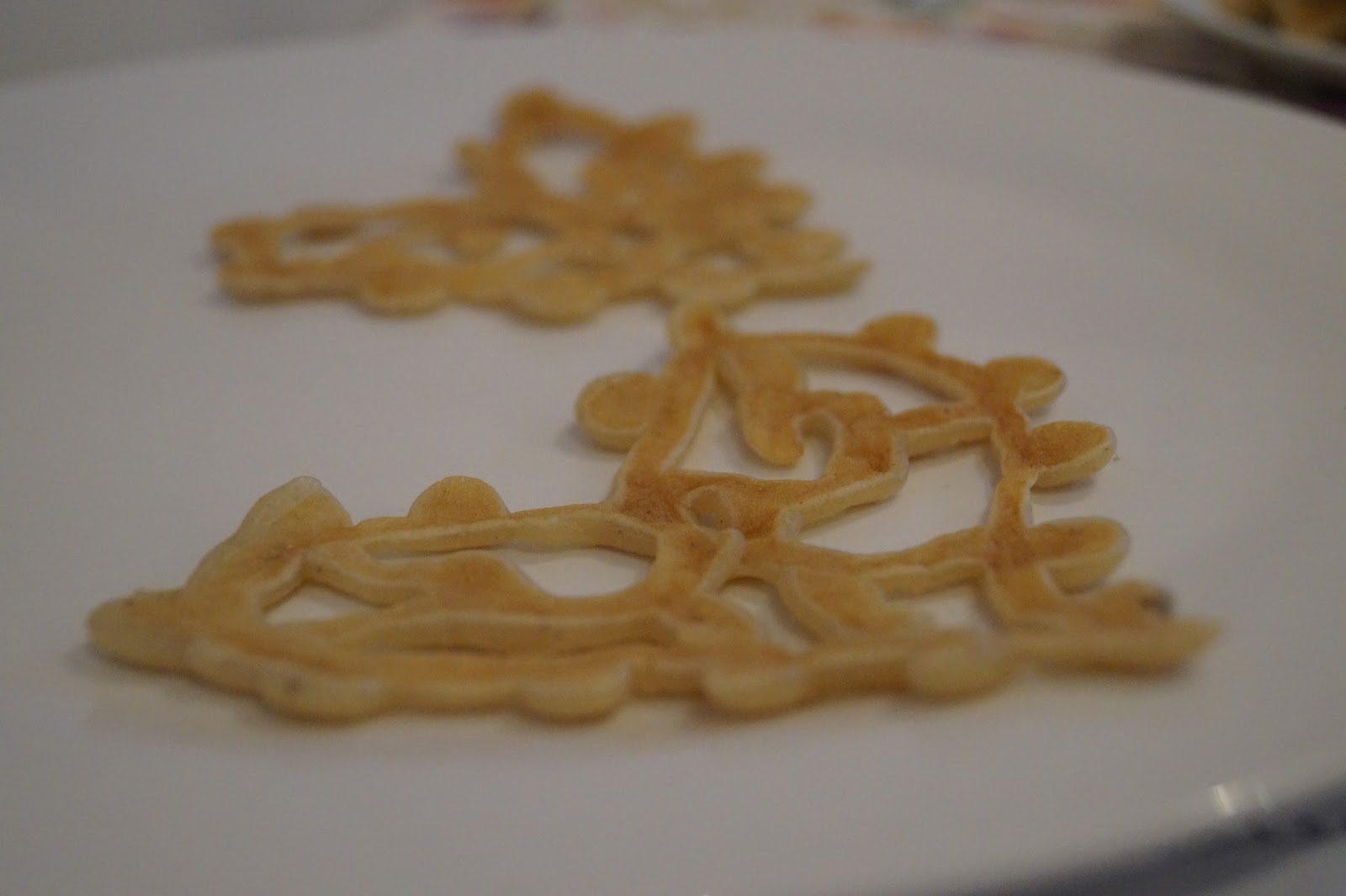 Lace pancakes deals