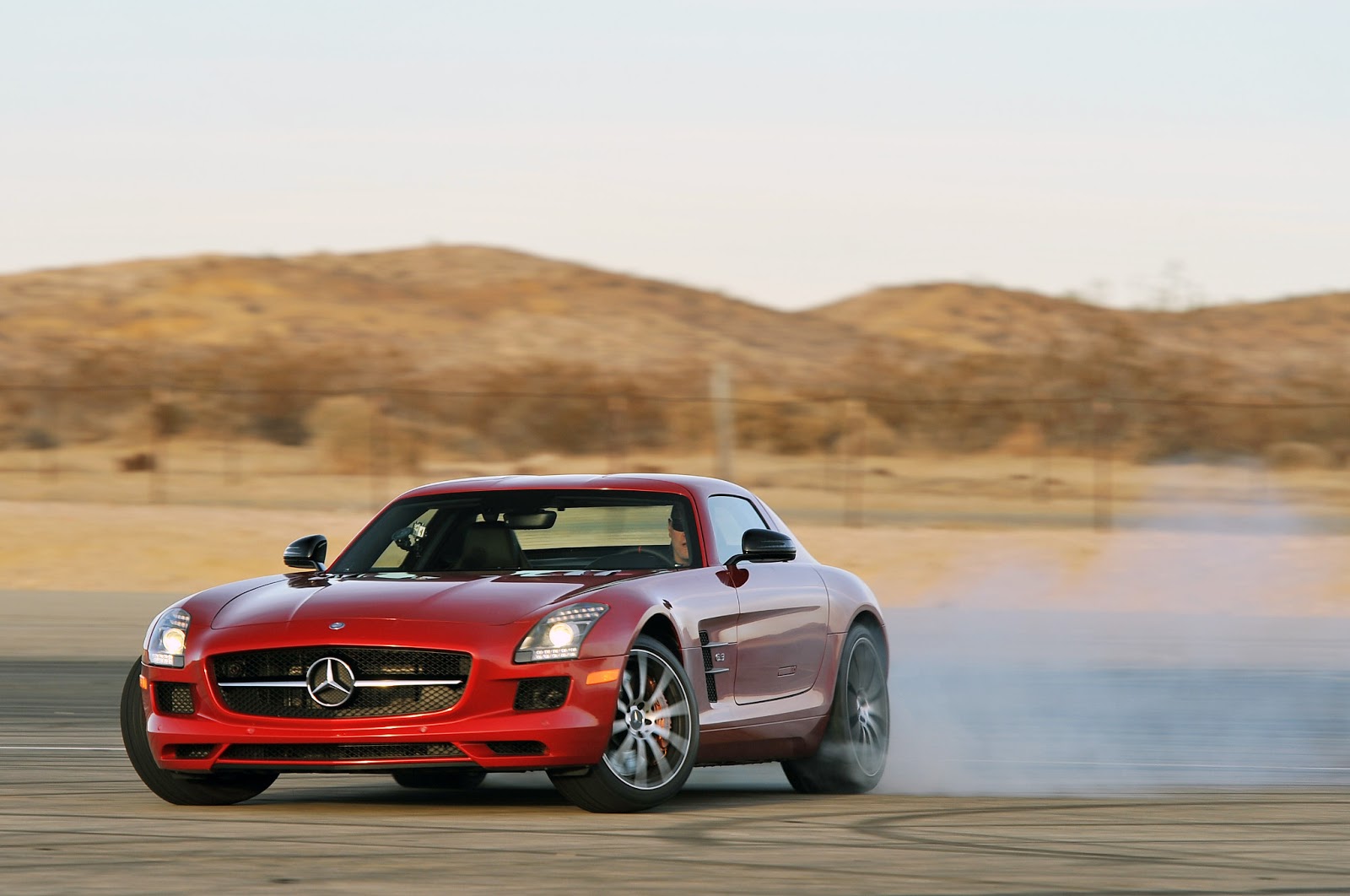Фото SLS AMG gt 22 года