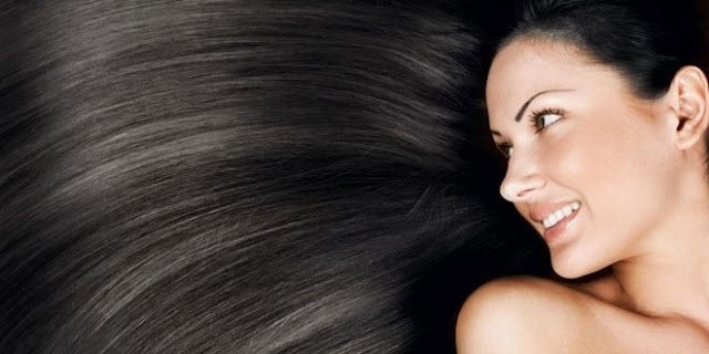 6 Cara Meluruskan Rambut Keriting Secara Alami Tanpa Catok - Kiat Sehat