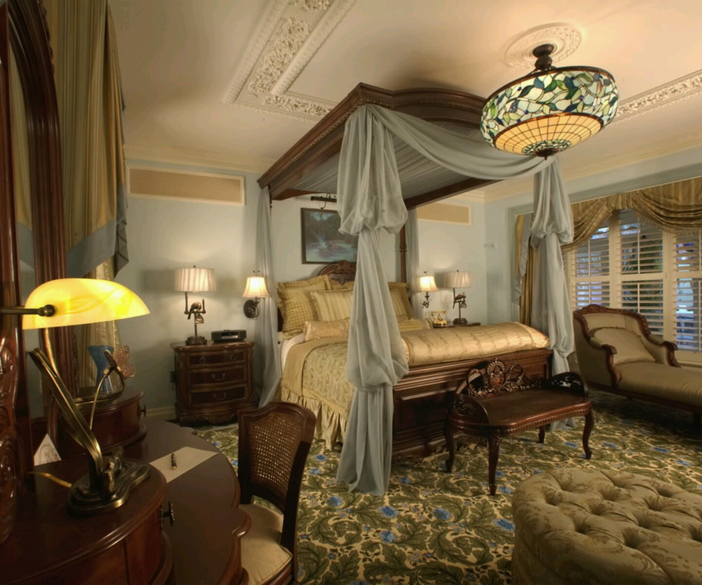 Modern Furniture: Modern bedrooms bed designs.