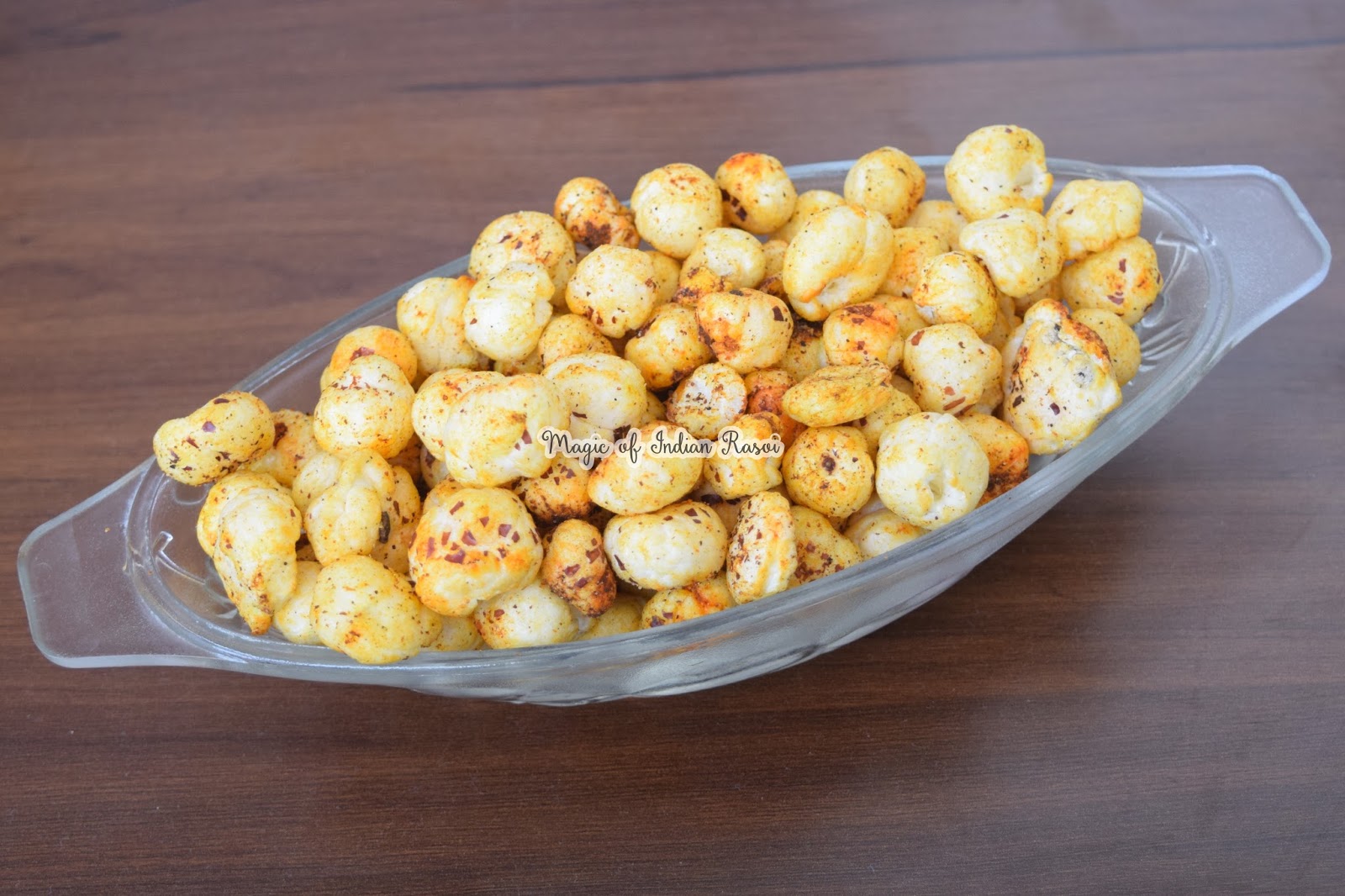 Roasted Masala Makhana Recipe - Spicy Foxnuts/Lotus Seeds Recipe - भुने हुए मसाला फूल मखाना रेसिपी - Priya R - Magic of Indian Rasoi