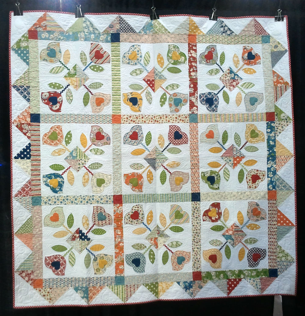 Hollyhock Quilts: Utah State Guild Quilt Show!