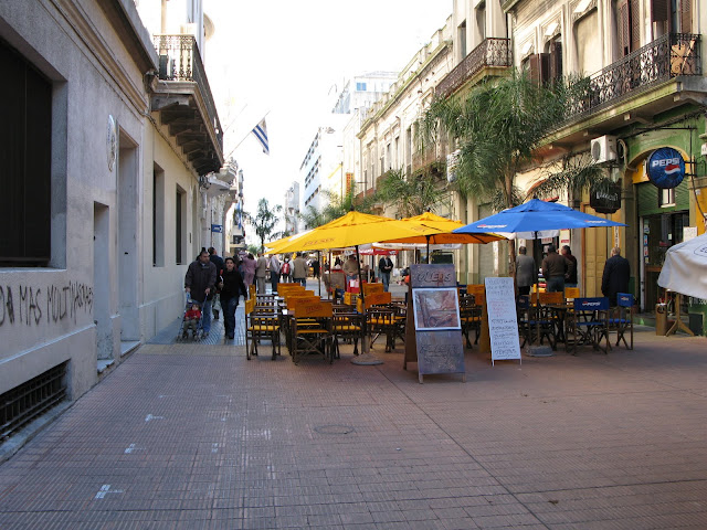 Montevideo Travel Guide