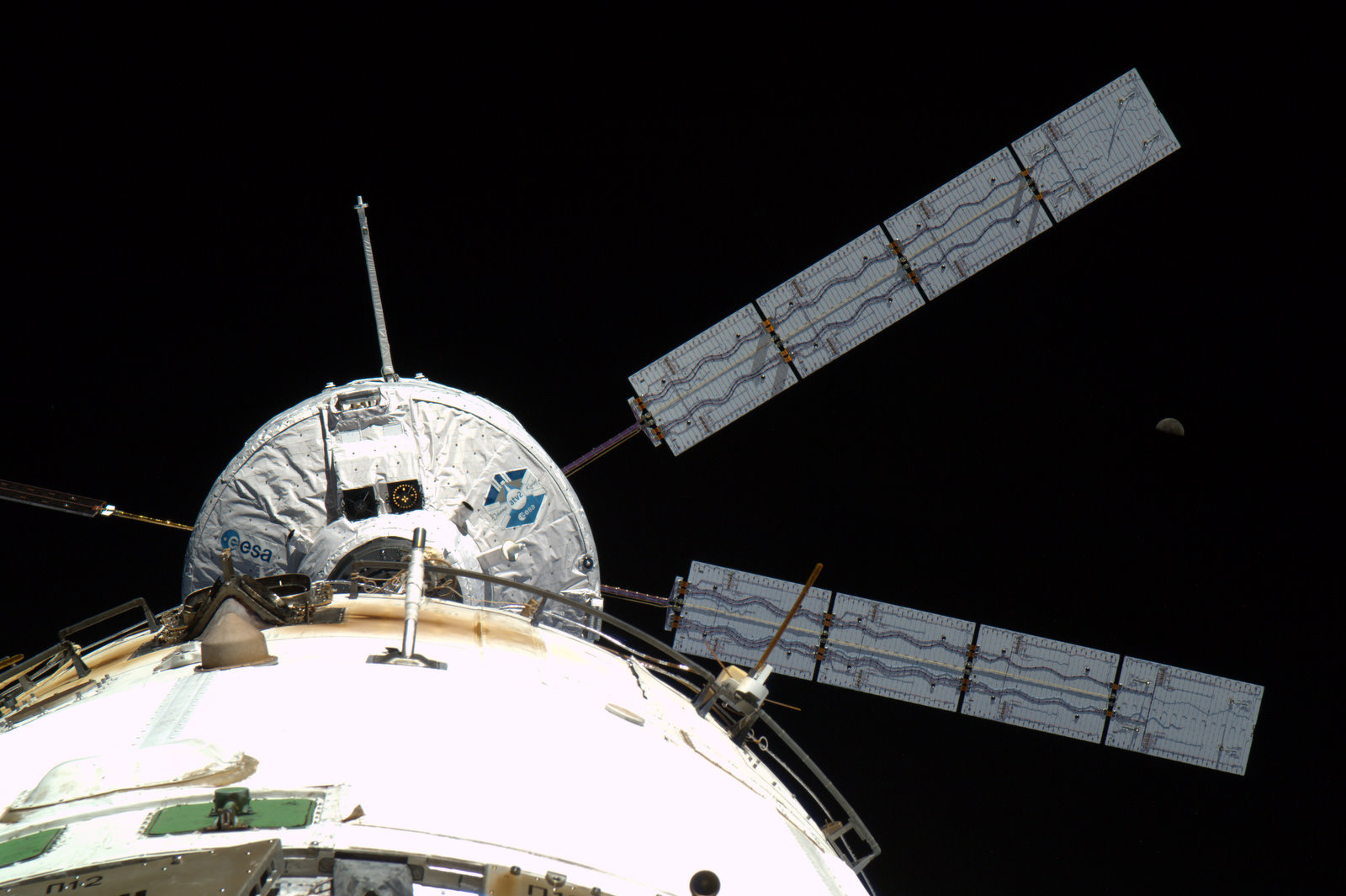 Johannes+Kepler+docking+with+the+Space+Station+on+24+February.jpg