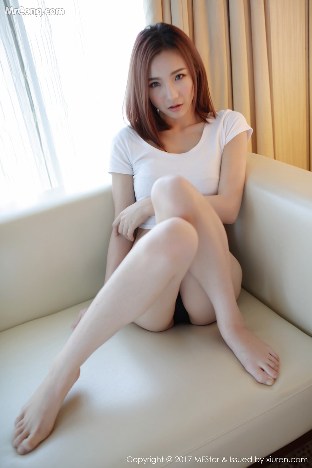 MFStar Vol.104: Hana Model 妹 (53 photos)