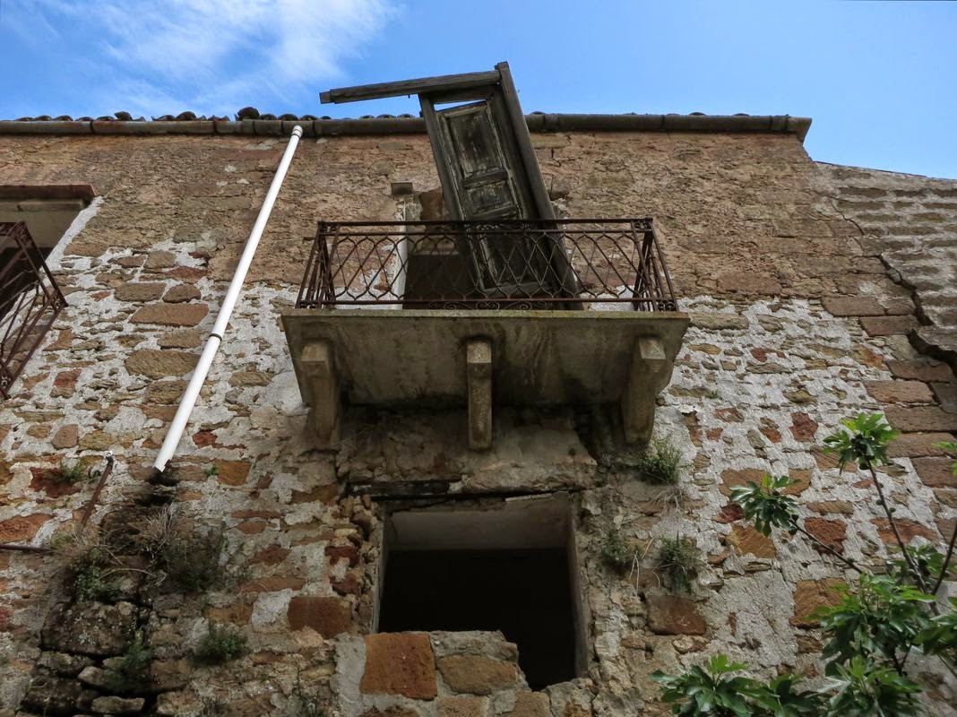 Заброшенная деревня Поджореале, Сицилия