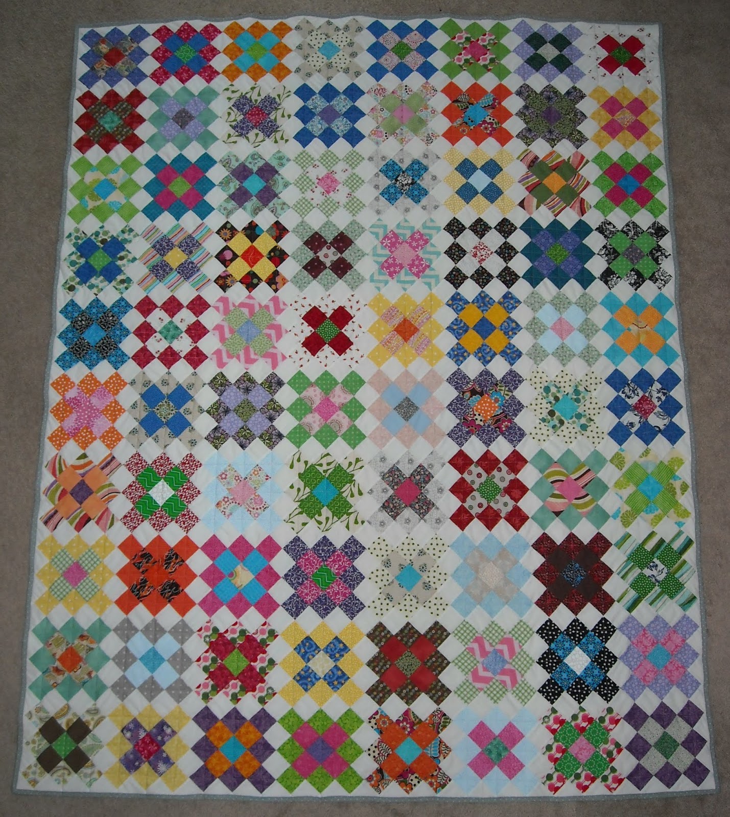 crafter-without-a-cat-scrappy-granny-square-quilt