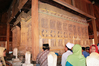 Makam Sunan Kudus - www.rmi-nu.or.id - media pesantren