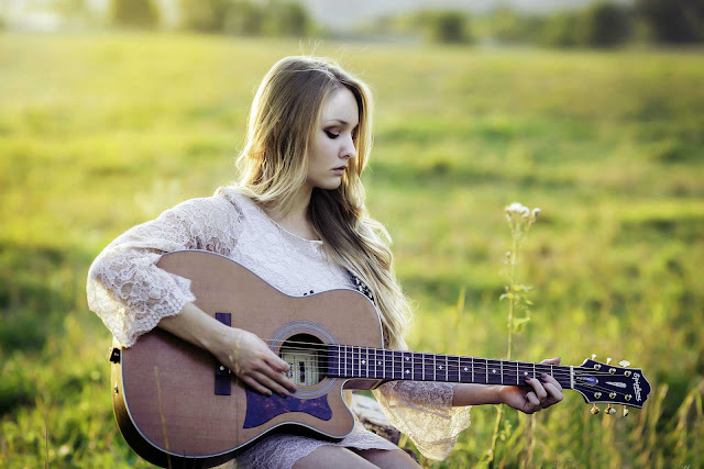 30 Best Sad alone girl wallpapers - Alone sad girl playing guitar images