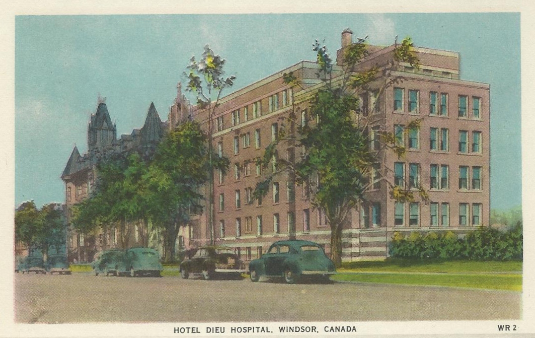 Vintage Travel Postcards Windsor, Canada Postcard Book