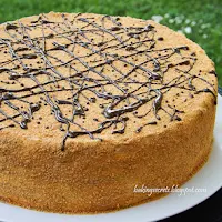 http://www.bakingsecrets.lt/2014/07/layered-honey-cake-sluoksniuotas-medaus.html