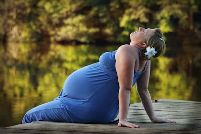 Stretch a little Tips for Pregnant Women moms to enjoy this Christmas Stretch a little Tips for Pregnant Women moms to enjoy this Christmas