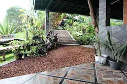 villa la lita gunung bunder